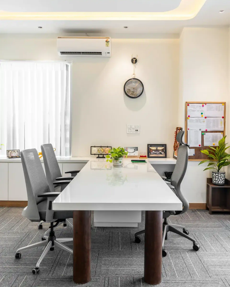 A finished JSWoodWonders office installation